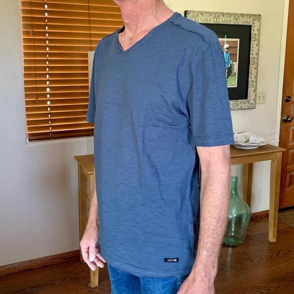 Joe’s Jeans raw edge lightweight blue T-shirt - Picture 4 of 7